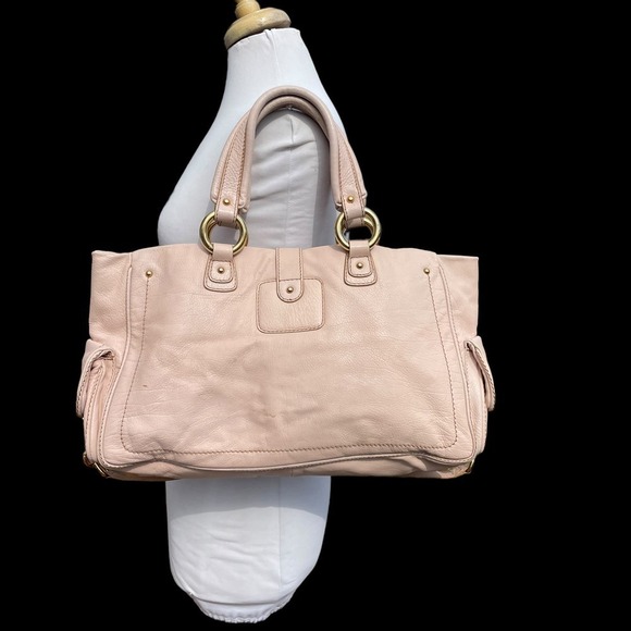 Marc Jacob’s Double-Handle Soft Leather Tote Handbag in Buff MJ462 - Picture 2 of 16